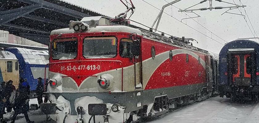Circulație feroviară în condiții normale de iarnă în sudul țării CFR iarna