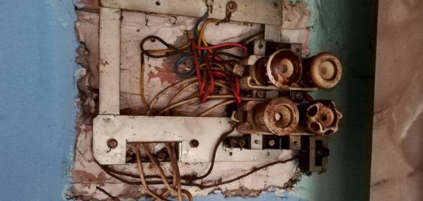 Tablou electric necorespunzator
