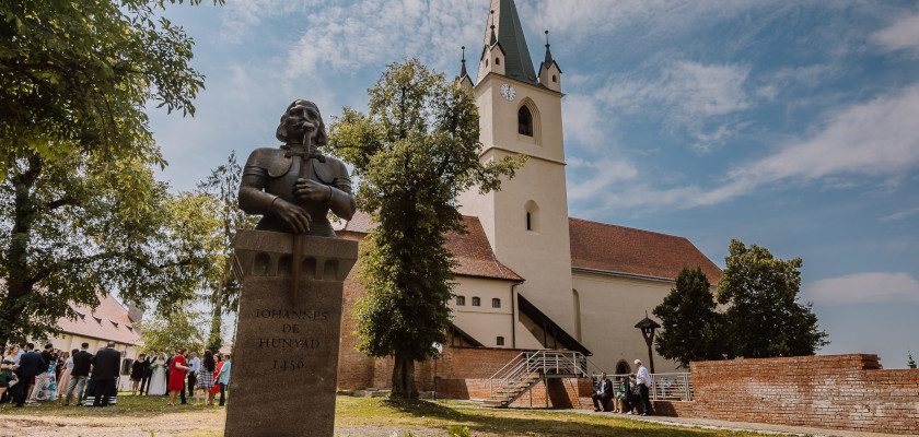 Bustul lui Iancu de Hunedoara va dăinui, de azi, în Cetatea Târgu Mureș.-2-foto2