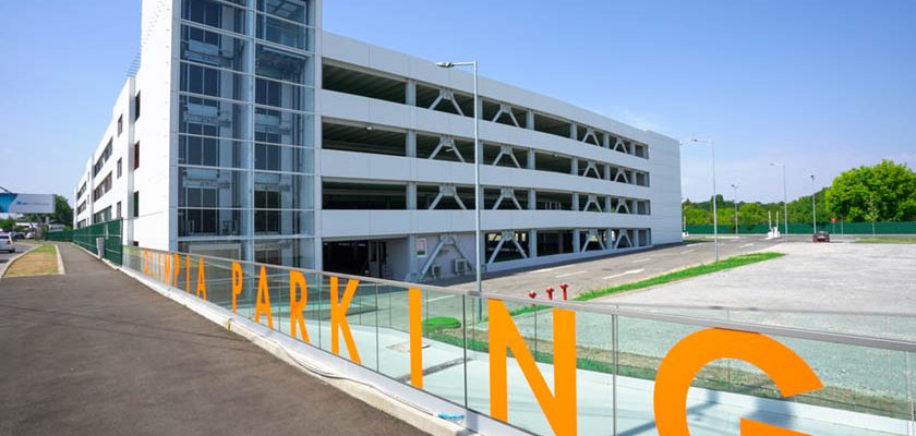06-Olimpia Parking utilizează tehnologie ABB de ultimă oră pentru încărcarea vehiculelor electrice si pentru clădiri inteligente
