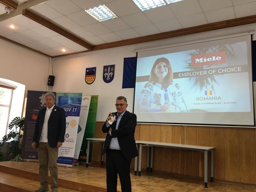 Brasov IT Academy1 Cristian Macedonschi