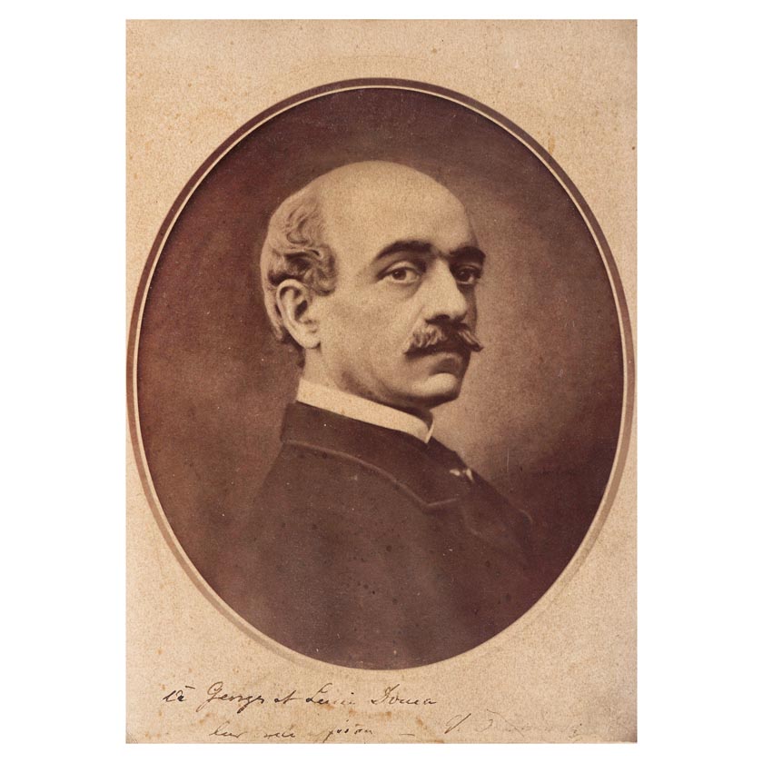 Fotografie ilustrându-l pe Vasile Alecsandri, Iași, cca. 1880, cu dedicația olografă a scriitorului, raritate extremă, provine din colecția criticului literar Șerban Cioculescu