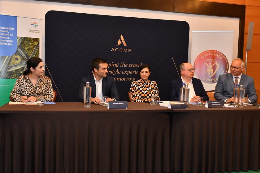 Public signature event Mercure Brasov Center Hotel11