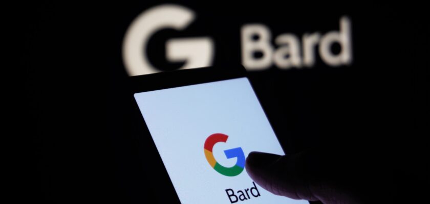 Bard, asistentul AI conversațional de la Google, ajunge în România