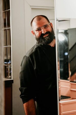 Adrian Hădean aduce în premieră Kitchen Battle în România 2