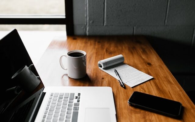 digital laptop business freelancing freelanceri birou companii afaceri