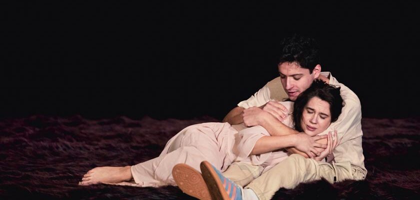 Premiera spectacolului teatru Visul unei nopti de vara W. Shakespeare regia Alina Hiristea 16 noiembrie 2023 productie Teatrului Stela Popescu se va juca la sala mare a Teatrului Nottara 05