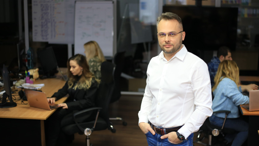 Georgian Roșu GM Pluriva