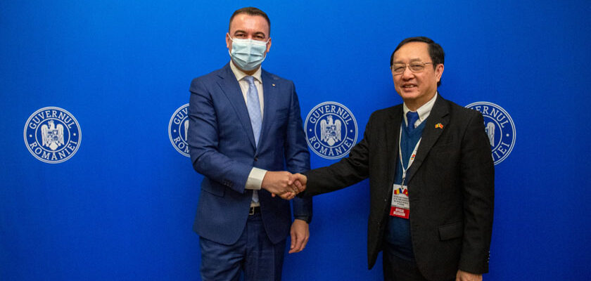 Ministrul Bogdan Ivan a avut o întrevedere cu omologul vietnmez Huỳnh Thành Đạt, în marja vizitei oficiale a premierului Phạm Minh Chính în România, la invitația premierului Marcel Ciolacu