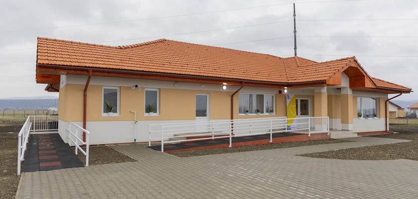 Hope and Homes for Children și Asociația Umanitară Tester Grup au inaugurat astăzi casa familială construită în comuna Țuțora, Iași