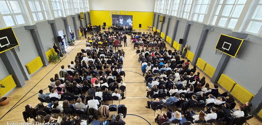 MedLife Colegiul Național Ion Neculce