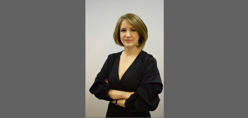 Corina Mîndoiu, Partener, Impozit pe venit și contribuții sociale, EY România