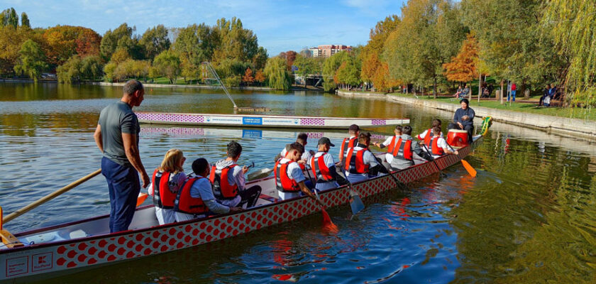 02-Program de vâslit în caiac și barca dragon pentru persoane cu deficiențe senzoriale Special Champions, implementat de Asociația Clubului Sportiv Nautic Titanii