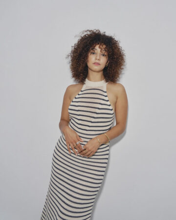 TOMMY HILFIGER ÎI UREAZĂ BUN VENIT LUI LENA SITUATIONS