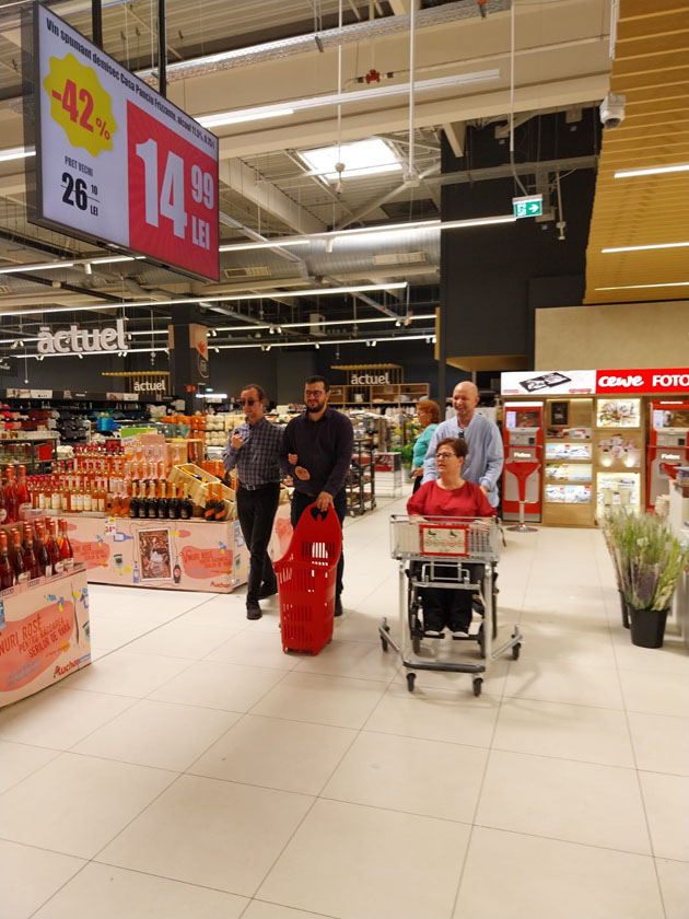Auchan Berceni - servicii accesibilitate persoane cu dizabilitati