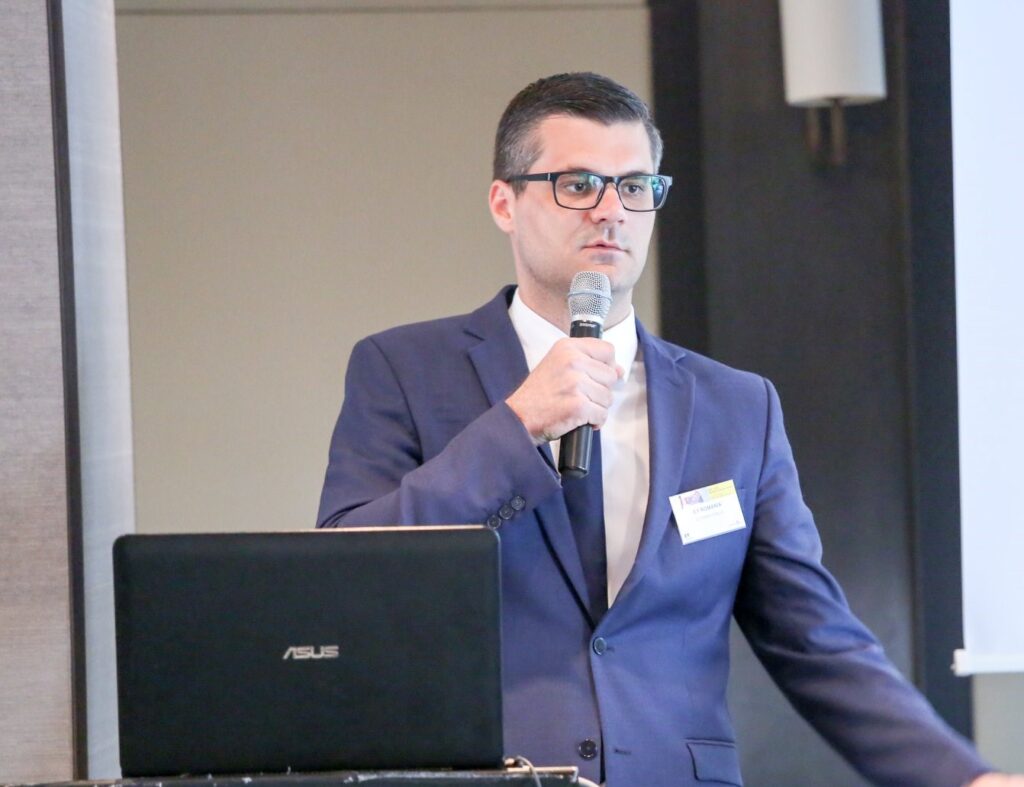 Cosmin Dinca, EY România