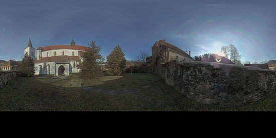 Prin finanțarea din Programul Regiunea Centru a restaurării a două monumente de patrimoniu din Ansamblul Bisericii Evanghelice Fortificate din satul Richiș ADR Centru