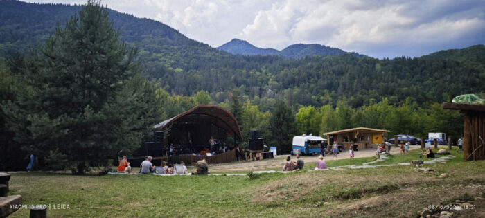 VADOO Fest O experiență magică în inima naturii românești alături de Queen Omega și alți artiși minunați (2)