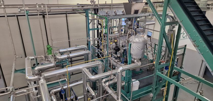 Schneider Electric collaborates with GR3N to tackle plastic recycling challenges and drive circularity in chemical sector