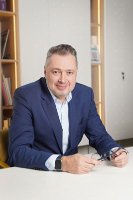 Victor Coșconel_Colliers