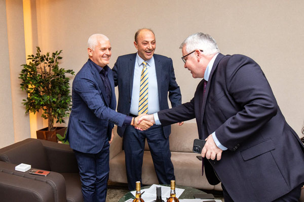 Virgil Iantu, Nawaf Salameh, Allan Anderson