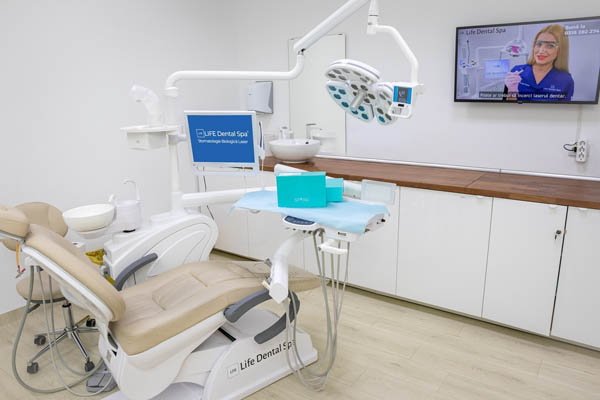 Life_Dental_Spa_cabinet_interior_1 clinici stomatologice