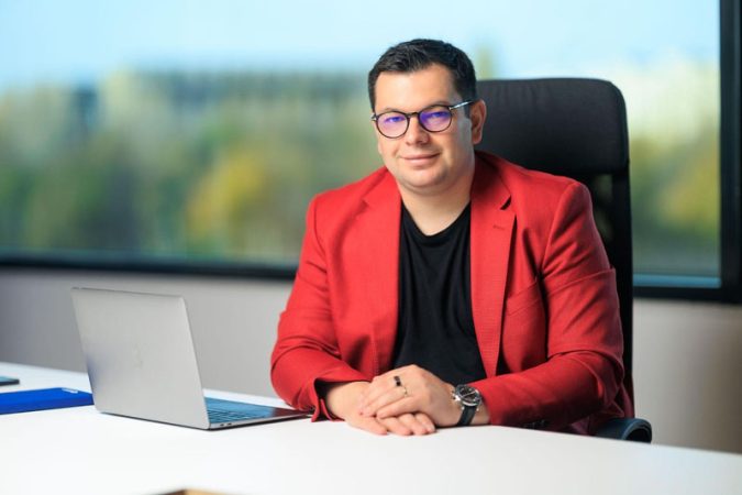 Daniel Ilinca, fondator și Președinte al Consiliului de Administrație al Softbinator Technologies.