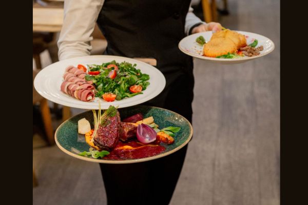 Deficitul de forță de muncă în HoReCa atinge cote alarmante FPIOR