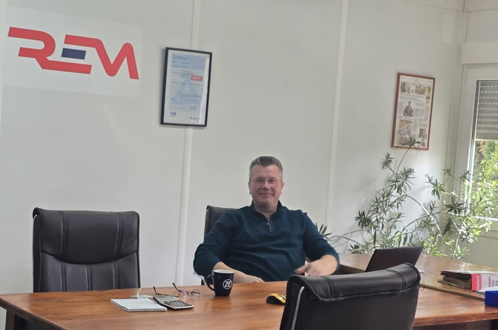 Claudiu Țâmpu Antreprenor heavy-duty Retrofit, Echipări și Mentenanță