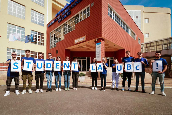 DAN AIR susține performanța în educație și încheie un acord cu Universitatea Vasile Alecsandri din Bacău