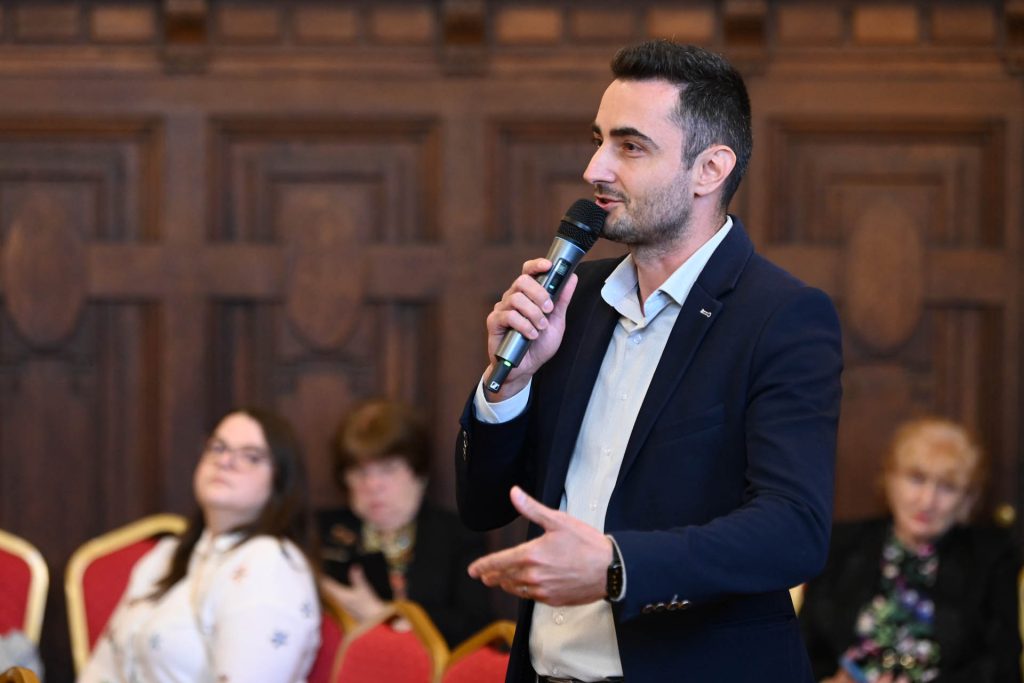 Cum reducem fenomenul contrafacerilor