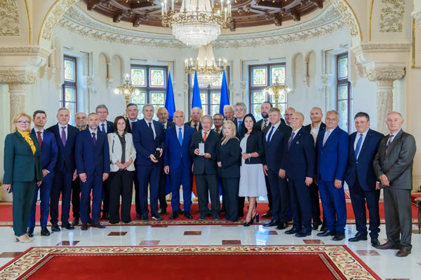 FPIOR alături de IMM România la acordarea Ordinului Meritul Industrial și Comercial de la Palatul Cotroceni