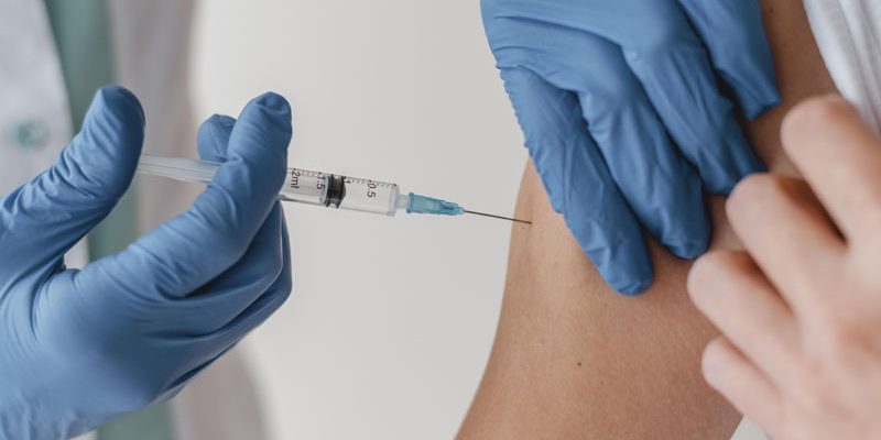 Marea Britanie lansează primul program de vaccinare anti-gonoree un pas istoric în sănătatea publică