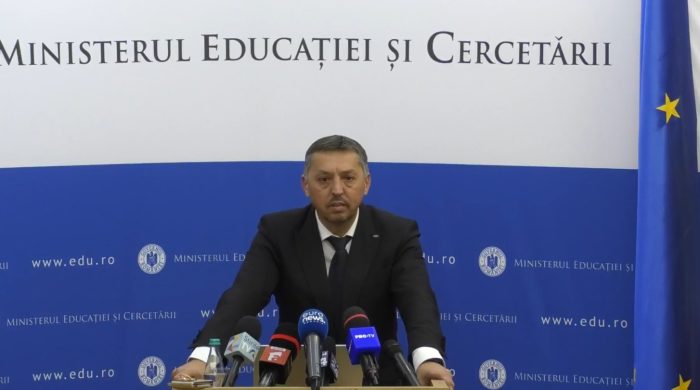 Ministrul Educației și Cercetării, prof. univ. dr. psih. Daniel David