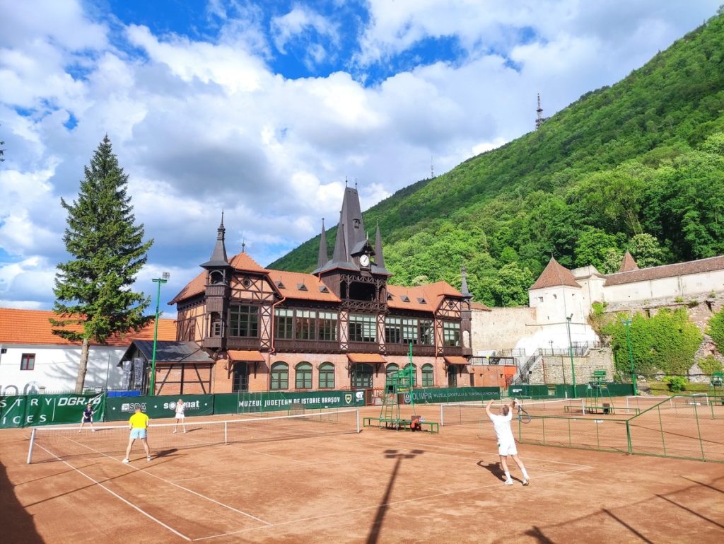 Olimpia-Muzeul Sportului și Turismului Montan din Brasov Tampa