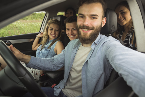 Uber a anunțat pe 14 mai lansarea oficială a unui nou serviciu de ride-sharing, denumit Route Share, destinat să ofere o alternativă mai eficientă și mai accesibilă pentru navetiștii din