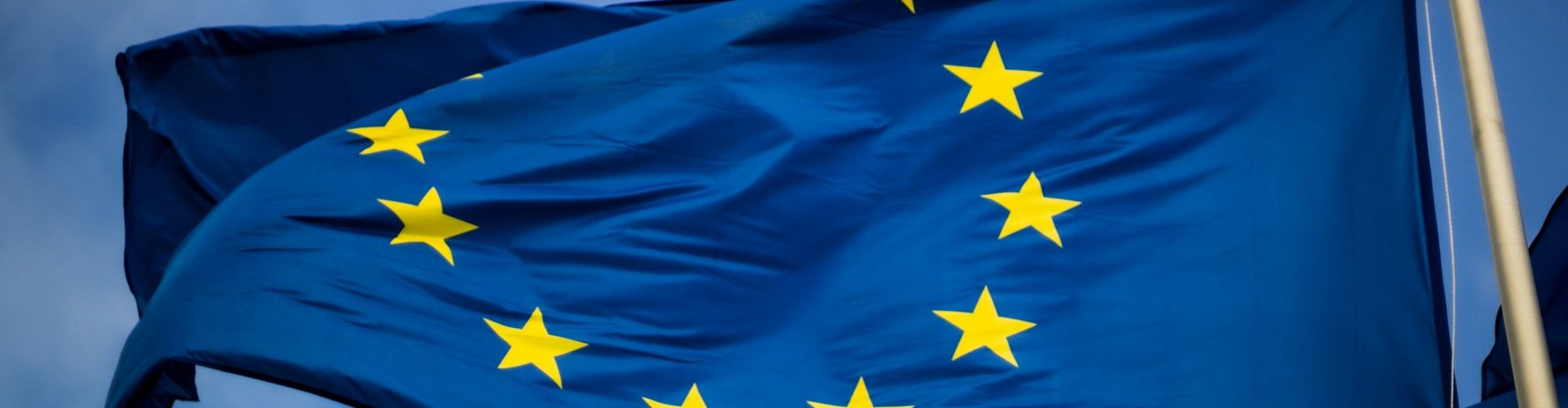 proiecte fonduri europene uniunea europeana europa steag