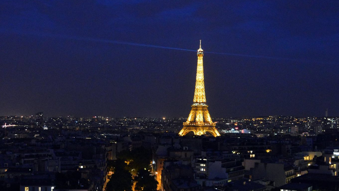 2_Vacanță de vis la Paris COVER ZP