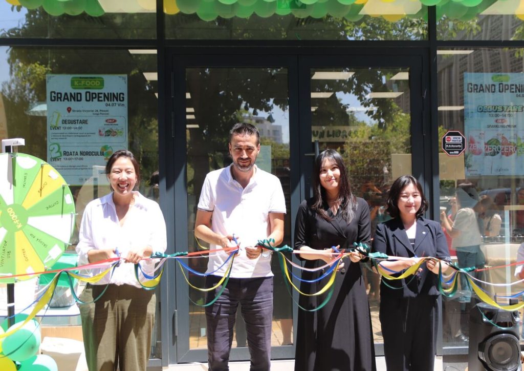 4_Yorijori Food deschide magazin K-Food în Pitești