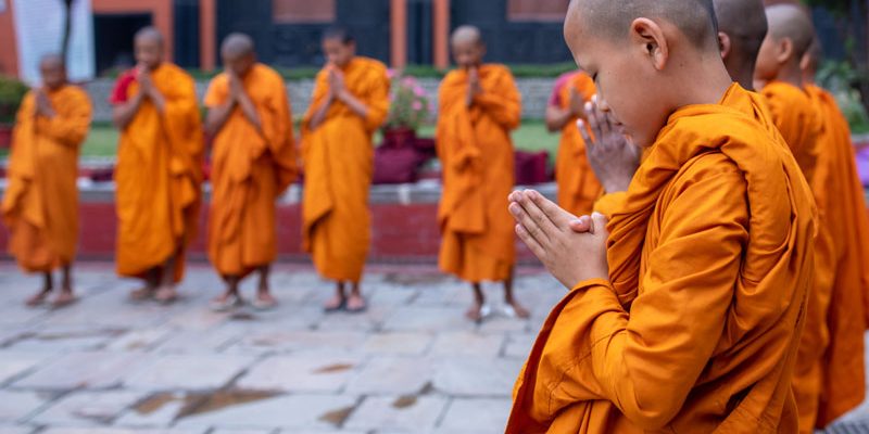 călugări tibetani, sfaturi budiste, înțelepciune tibetană, dezvoltare spirituală, armonie sufletească