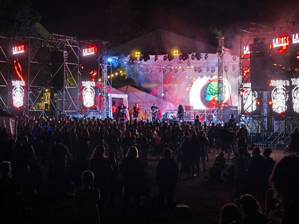 Cronică de festival Larock 2025, între Micul Trianon și cerul liber, patru zile de rock și libertate (6)
