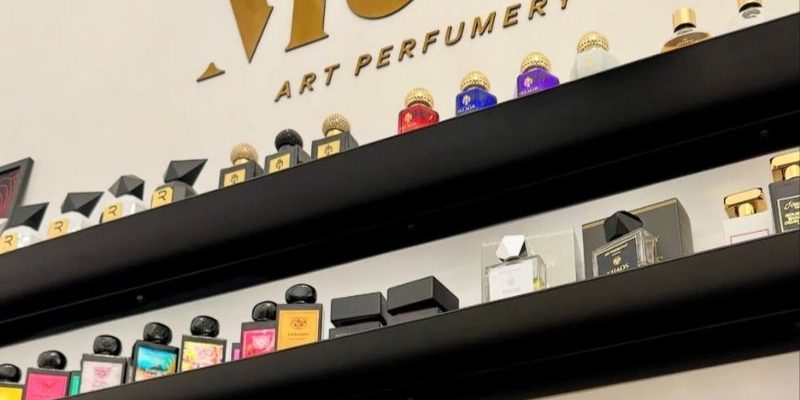 Meus Art Perfumery, parfumuri de nișă românești, Carmen Bănățeanu, Calaj Perfume, creatori români parfumuri, parfumuri artizanale, București parfumuri exclusiviste