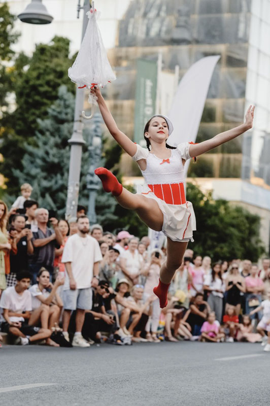 Noaptea Dansului 2025, Bucureștiul Dansează, eveniment dans urban, Calea Victoriei, Străzi Deschise București