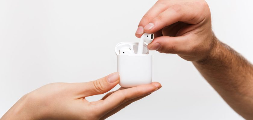 Apple blochează funcția Live Translation pe AirPods pentru utilizatorii din Uniunea Europeană