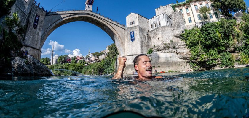 Constantin Popovici, românul care cucerește lumea prin Red Bull Cliff Diving