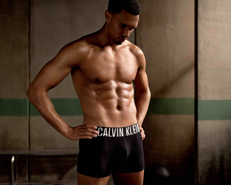 Calvin Klein aduce pe Trent Alexander-Arnold în prim-planul campaniei de toamnă 2025