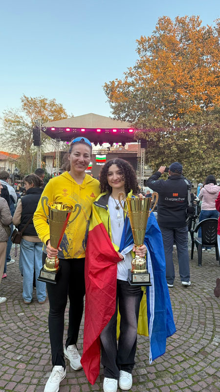 Sara Patache si Ebru Bolat