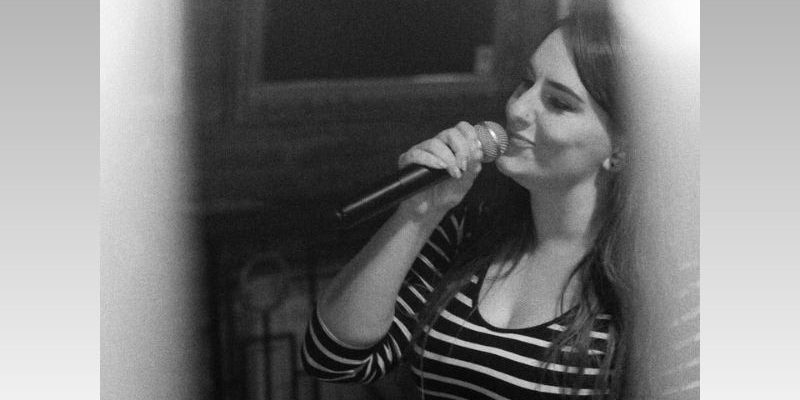 Cuvinte cheie (min. 5): Anami, artistă română contemporană, muzică și vindecare, Beatrice Lianda Dinu, Performing Arts, Creative Kidz, colaborări internaționale, piese Sunrise OMG Vara dragostei