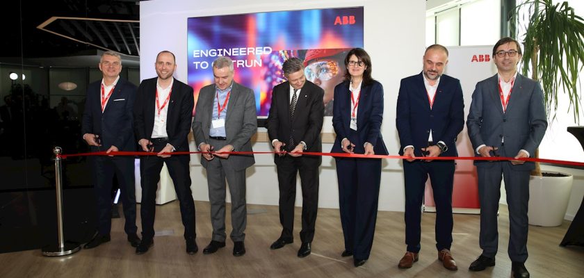 ABB România, Customer Experience Center, electrificare inteligentă, automatizare clădiri, eficiență energetică