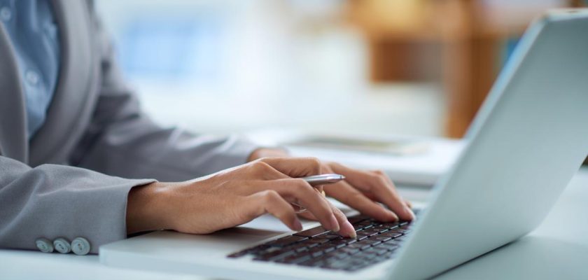 Copilot Microsoft, inteligență artificială 2025, utilizare AI, sănătate digitală, asistenți AI, viață digitală, tehnologie centrată pe om